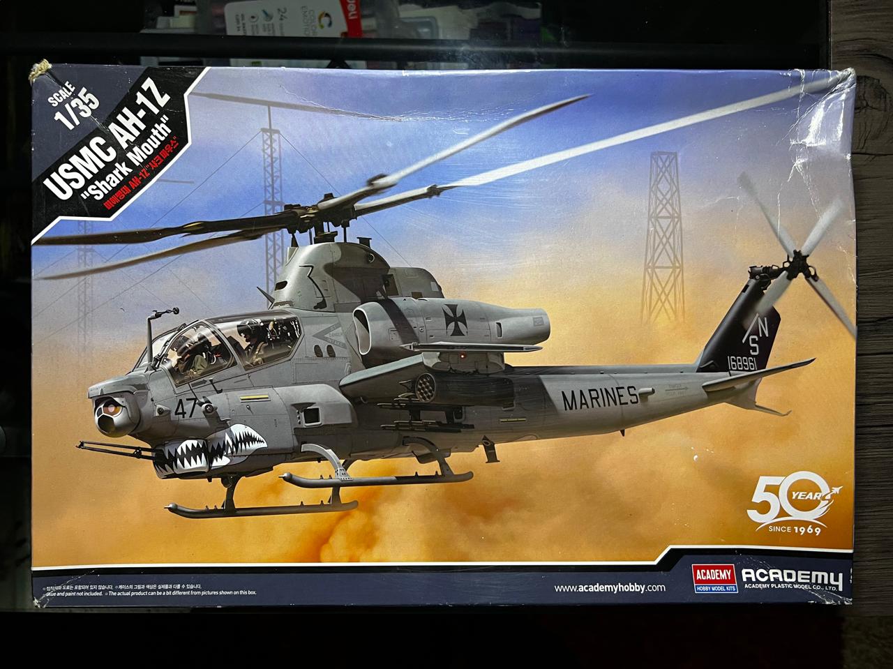 AH-1Z 1/35 Academy